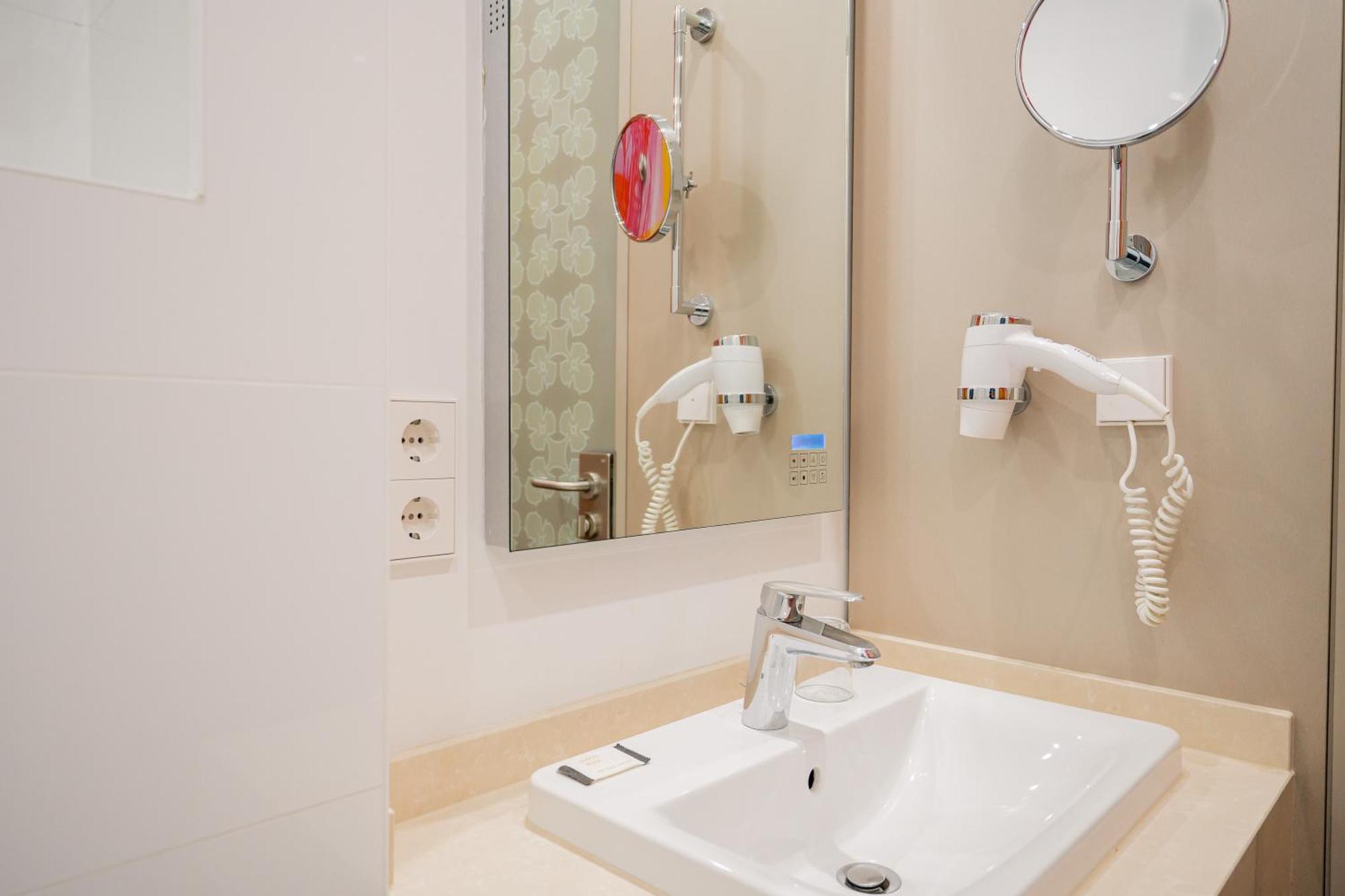Hotell Homaris West Side (adults Only) 4*