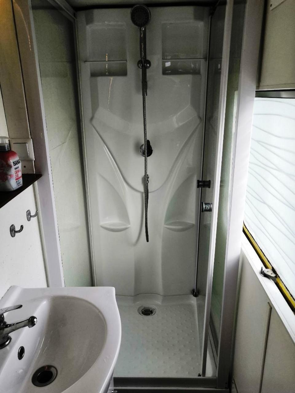 Mitten Im Wasser - Romantische Erholung In Bådhotel