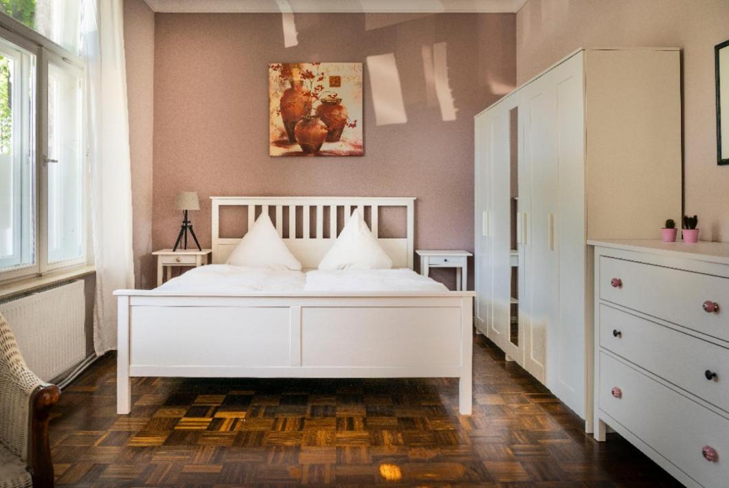 Townhouse Berlin-weissensee - Rueckzugsort Fuer Inspiration Und Entspannung *