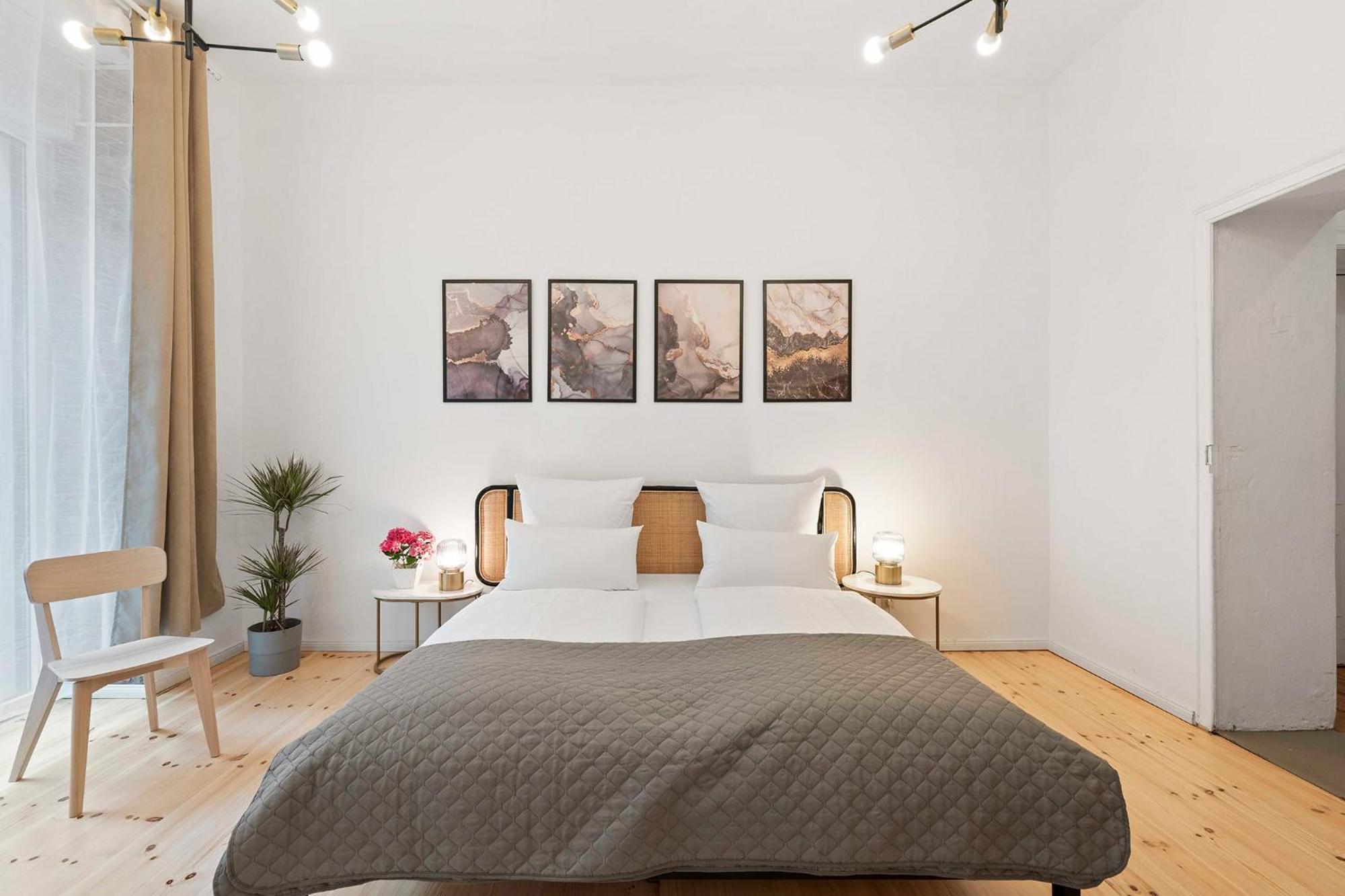 33 M Schoenhauser Allee Apartment Berlin