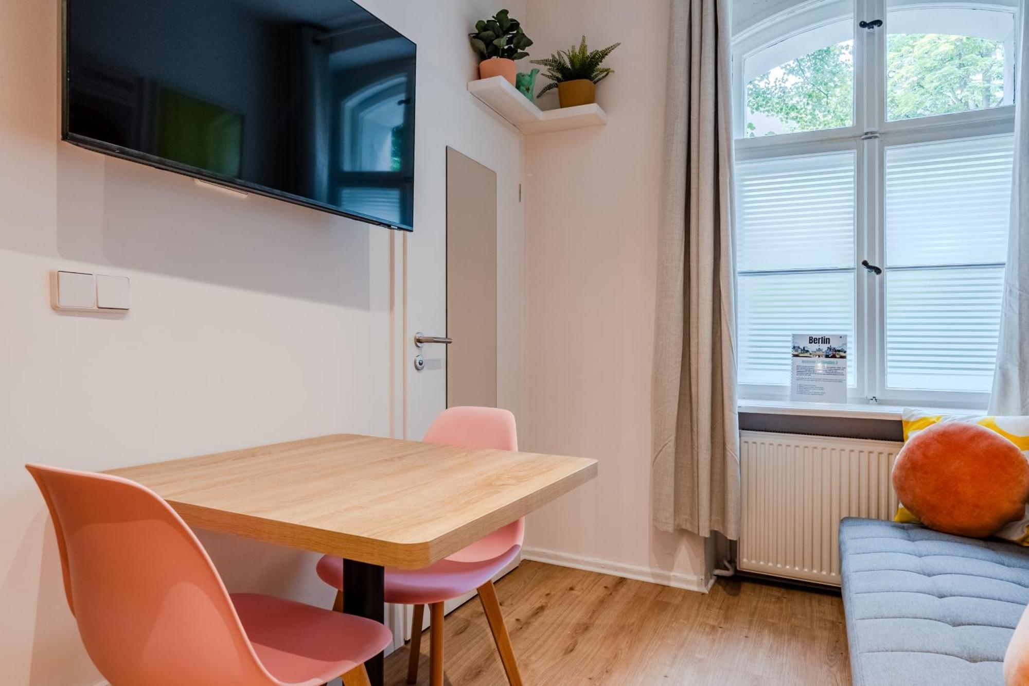 Vibrant Micro-apartment - Cozy, & Self Checkin Lejlighed