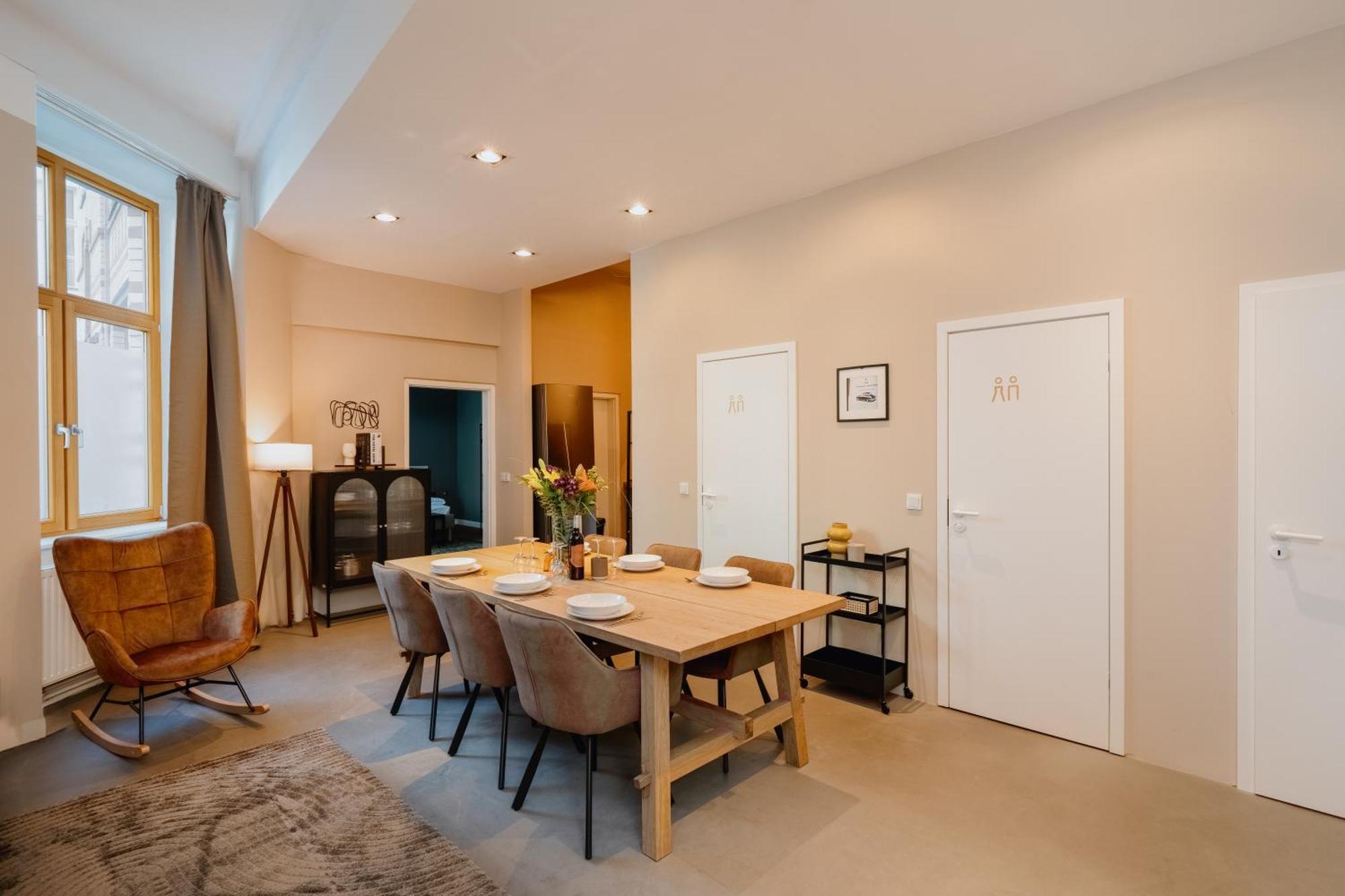 Homely - Historic Building, 3 Bedrooms, Mauerpark, Family & Business * Berlin
