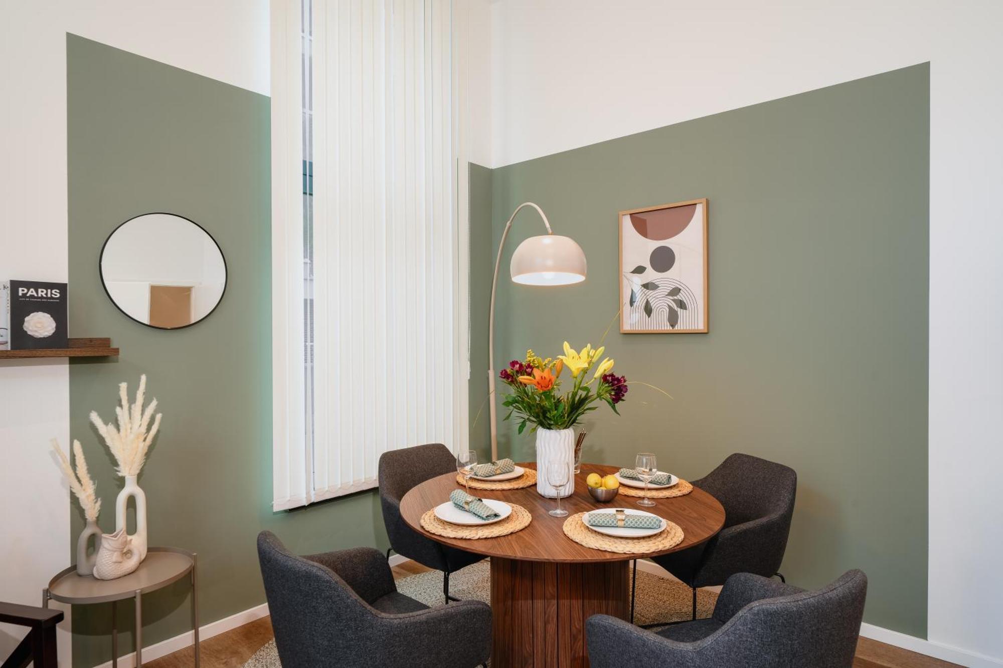 Homely - New Build , Near River , Main Station , Family & Business Berlin