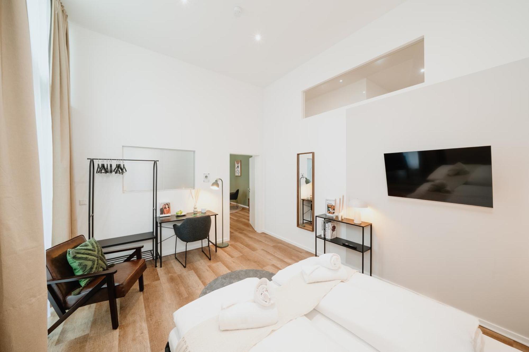 Homely - New Build , Near River , Main Station , Family & Business Apartment Berlin
