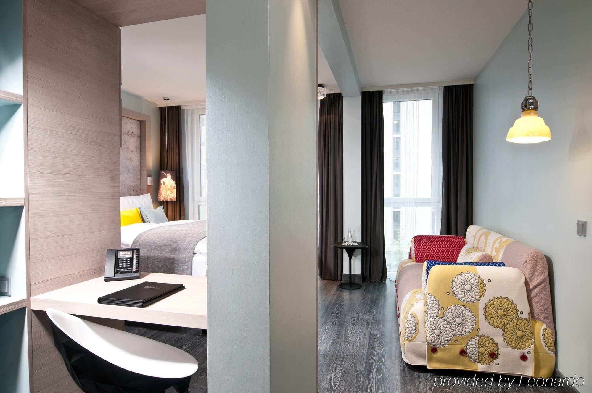 Indigo Berlin-alexanderplatz, An Ihg Hotell