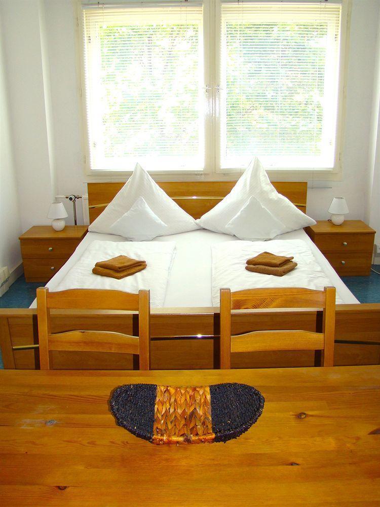Near Brandenburg Gate - Rooms&apartments Hostel