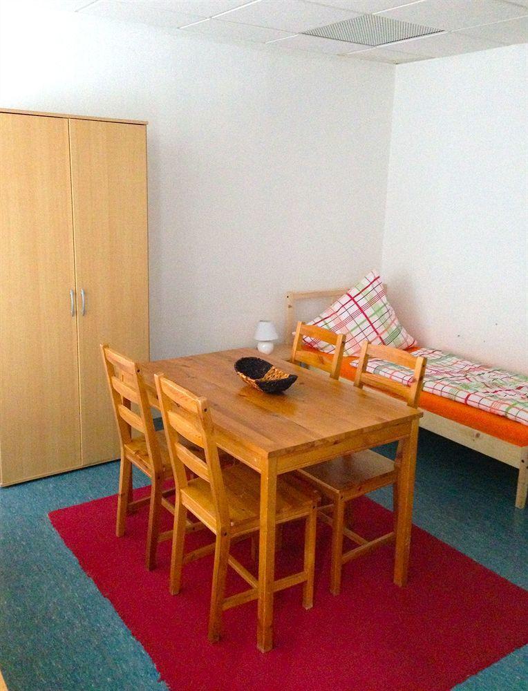 Near Brandenburg Gate - Rooms&apartments Hostel