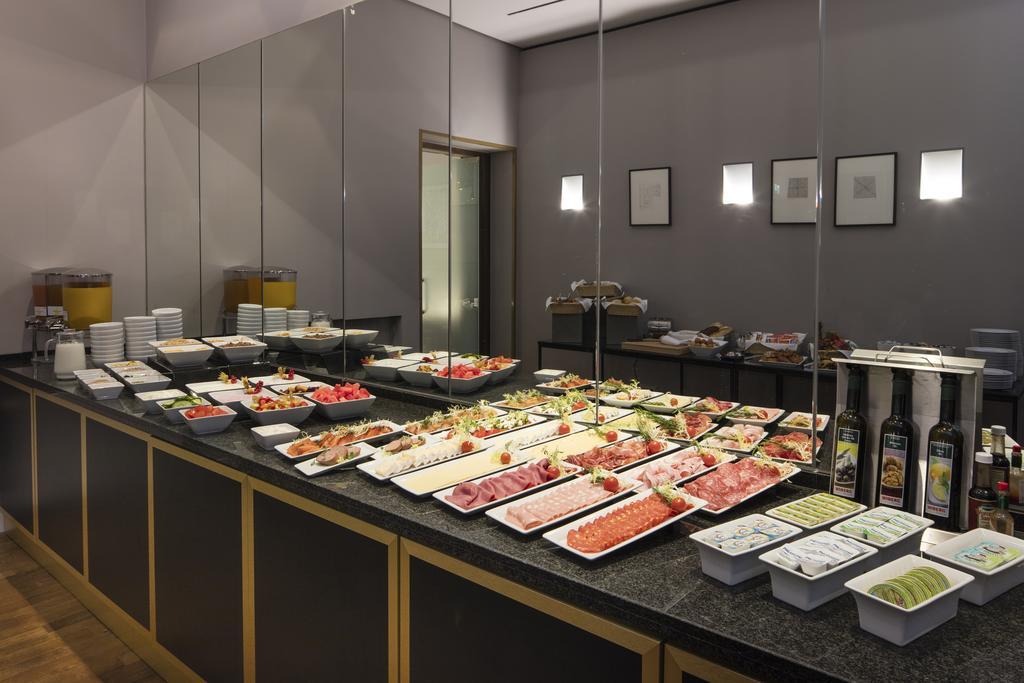 Art'otel Mitte, Powered By Radisson Berlin