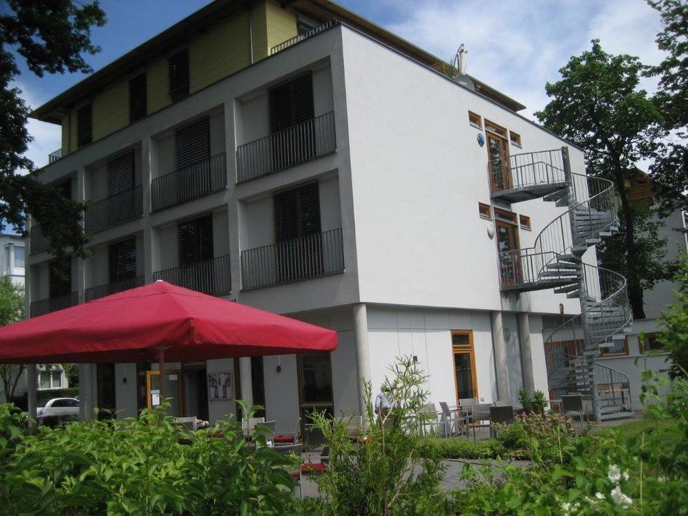 Ambassador-berlin Gruenau Hotell 3*