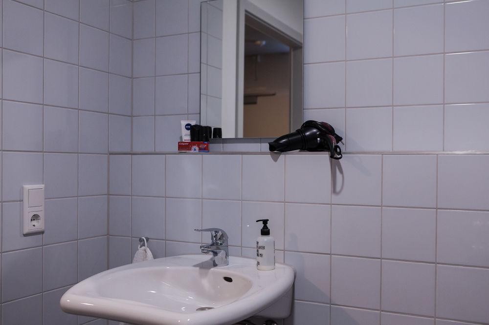 Near Brandenburg Gate - Rooms&apartments Hostel Berlin