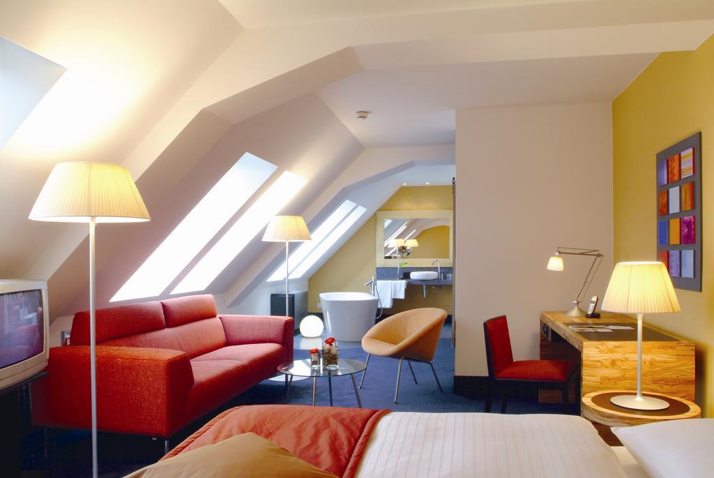 Hotel Mövenpick Am Potsdamer Platz 4*