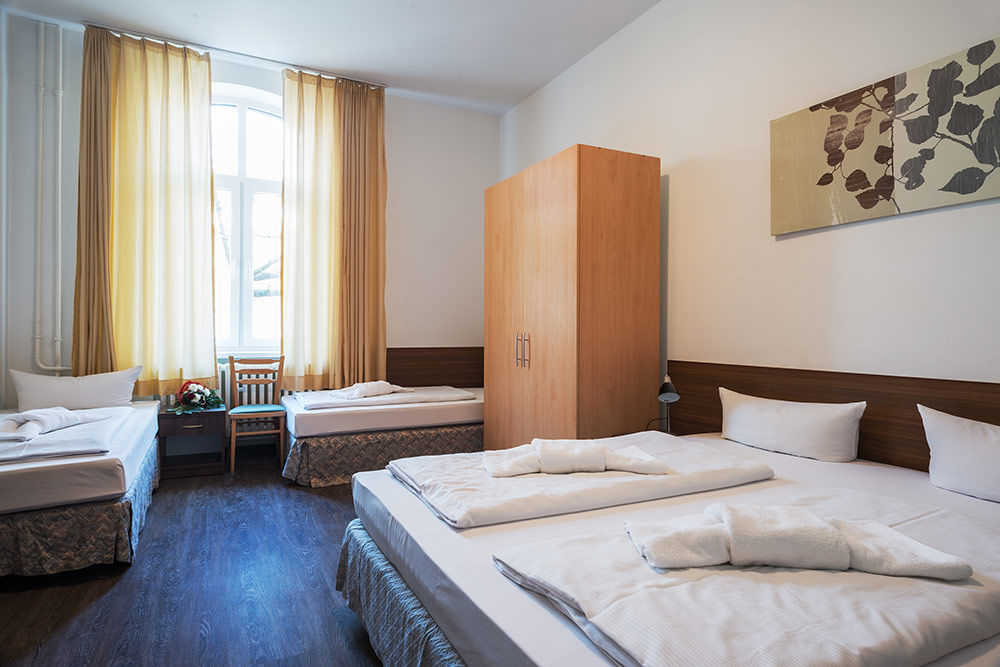 Queens Park Hotell 3*