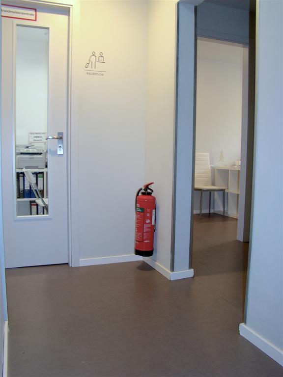 Near Brandenburg Gate - Rooms&apartments Hostel Berlin