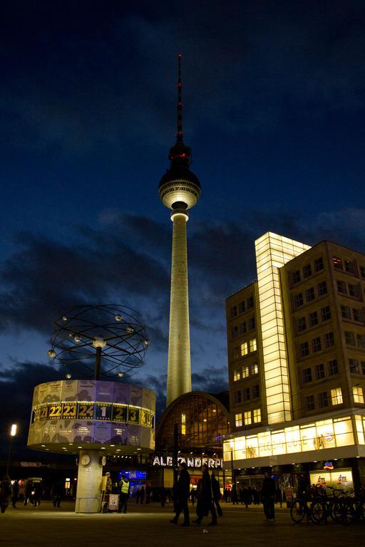 Hotell Und 3*