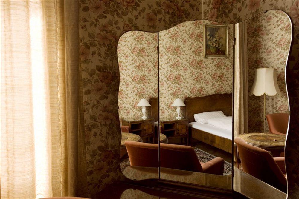 Hotel-pension Funk Am Kurfürstendamm Berlin