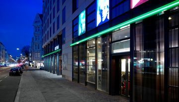 Park Plaza Hotel 4*