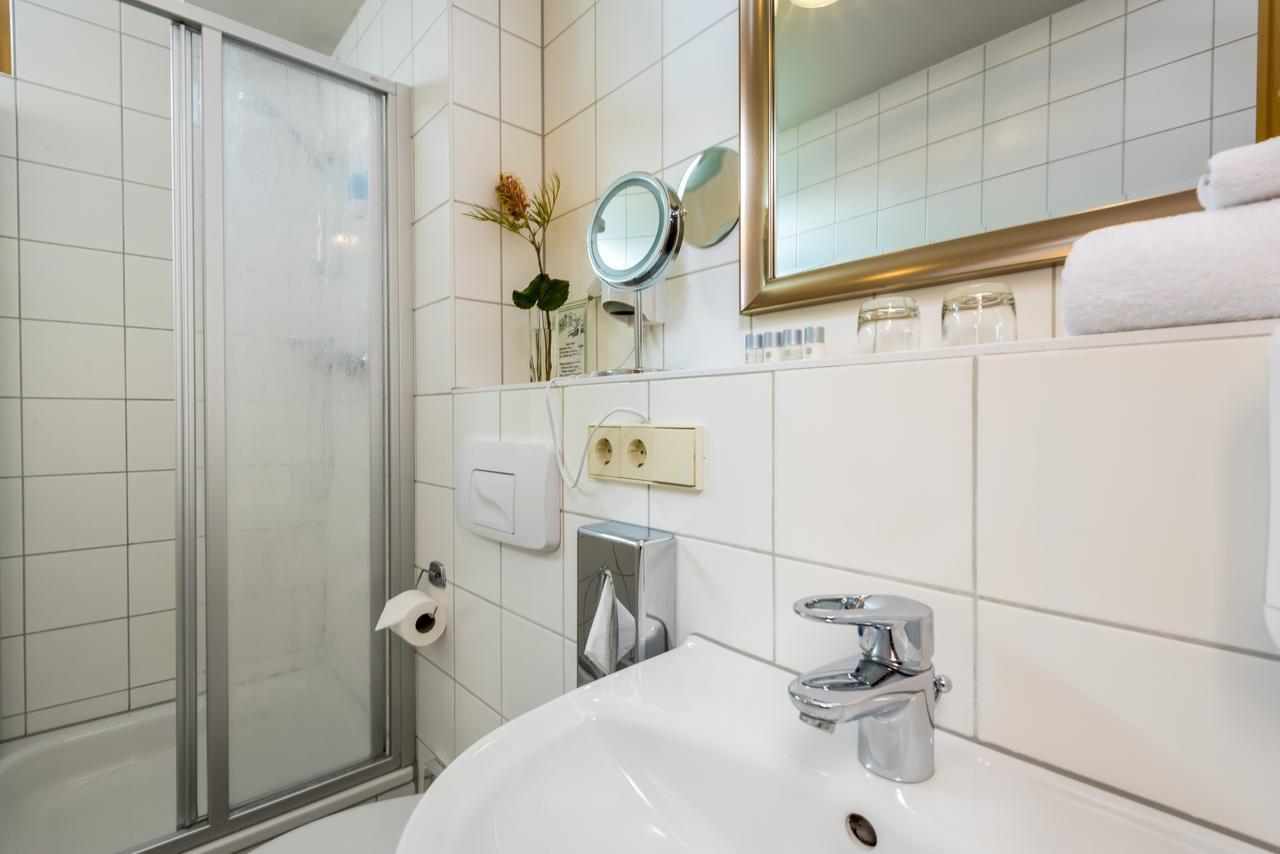 Ambassador-berlin Gruenau Hotell Berlin