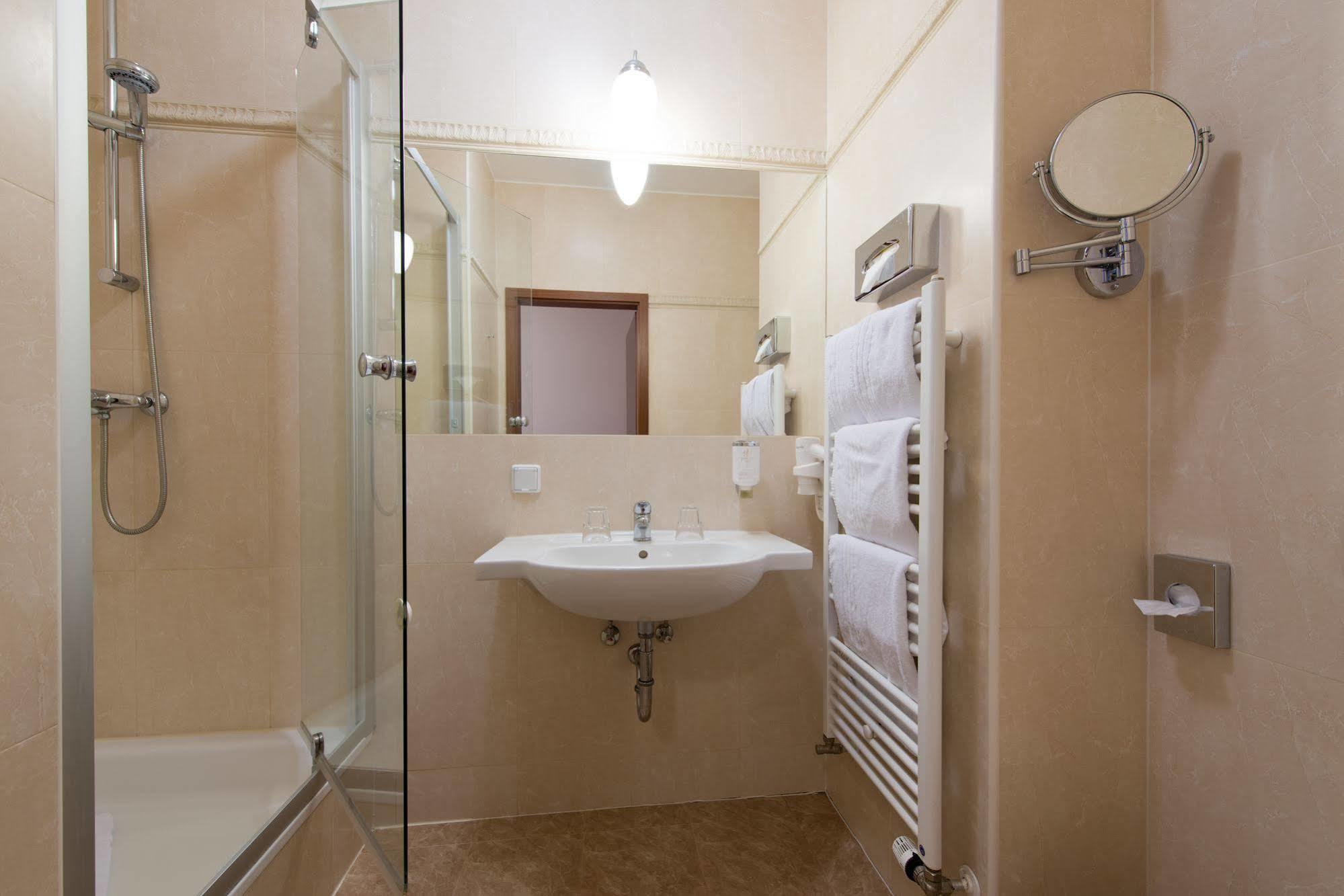 Hotell & Zarenhof Prenzlauer Berg 3*