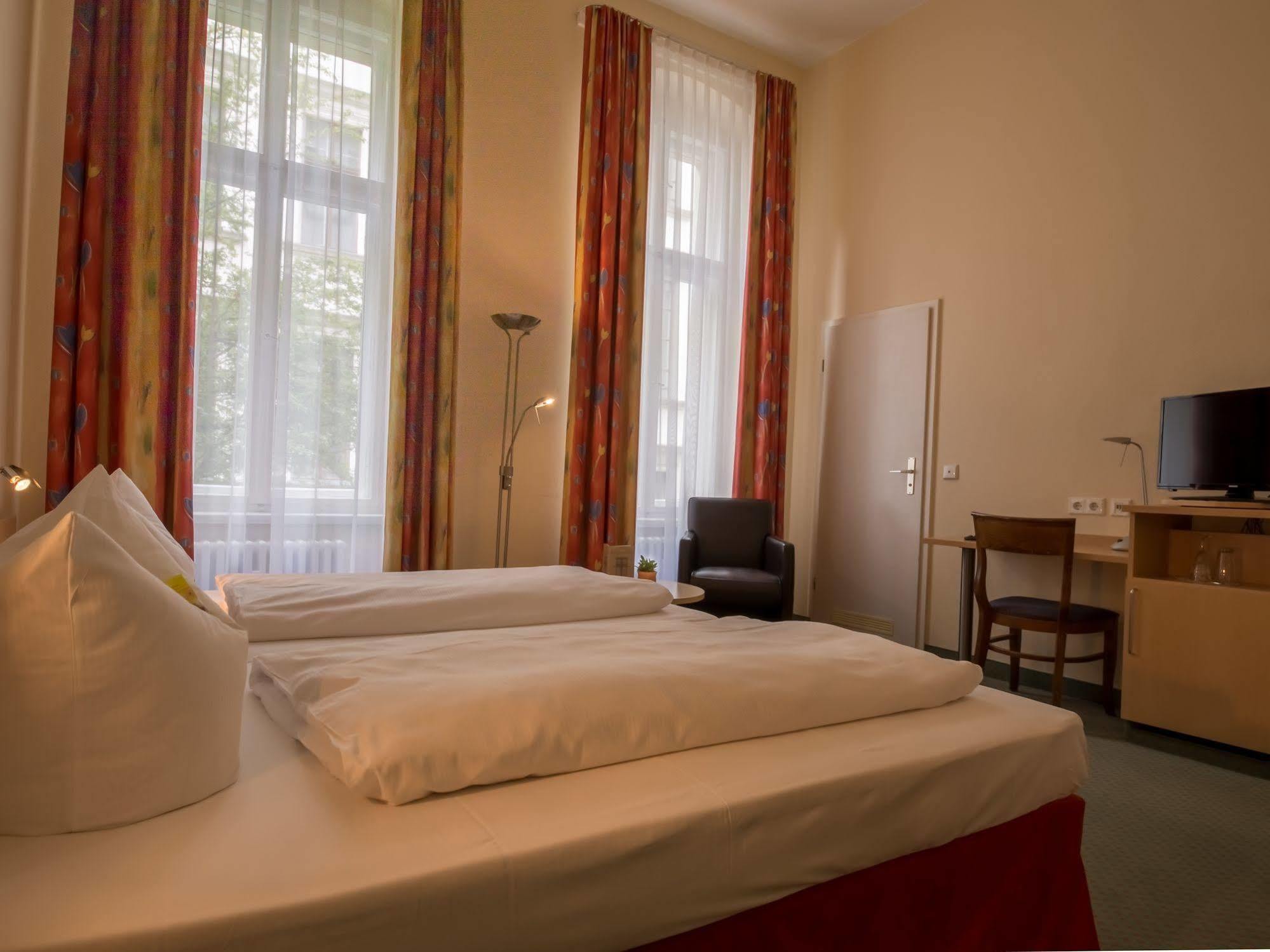 Hotell Tiergarten 3*