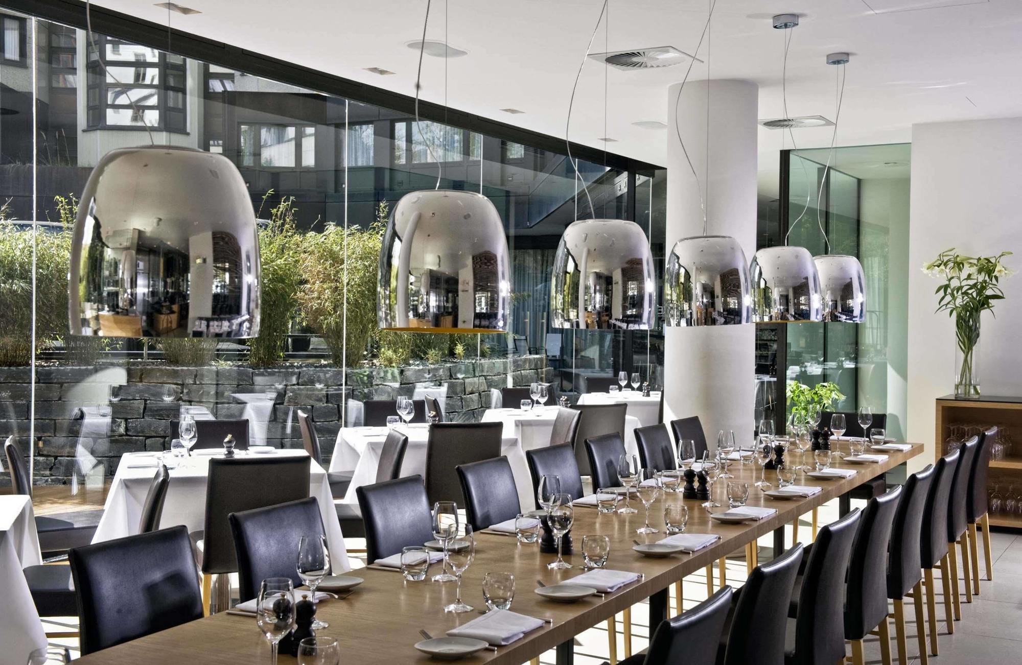 Wyndham Excelsior Hotel 4*