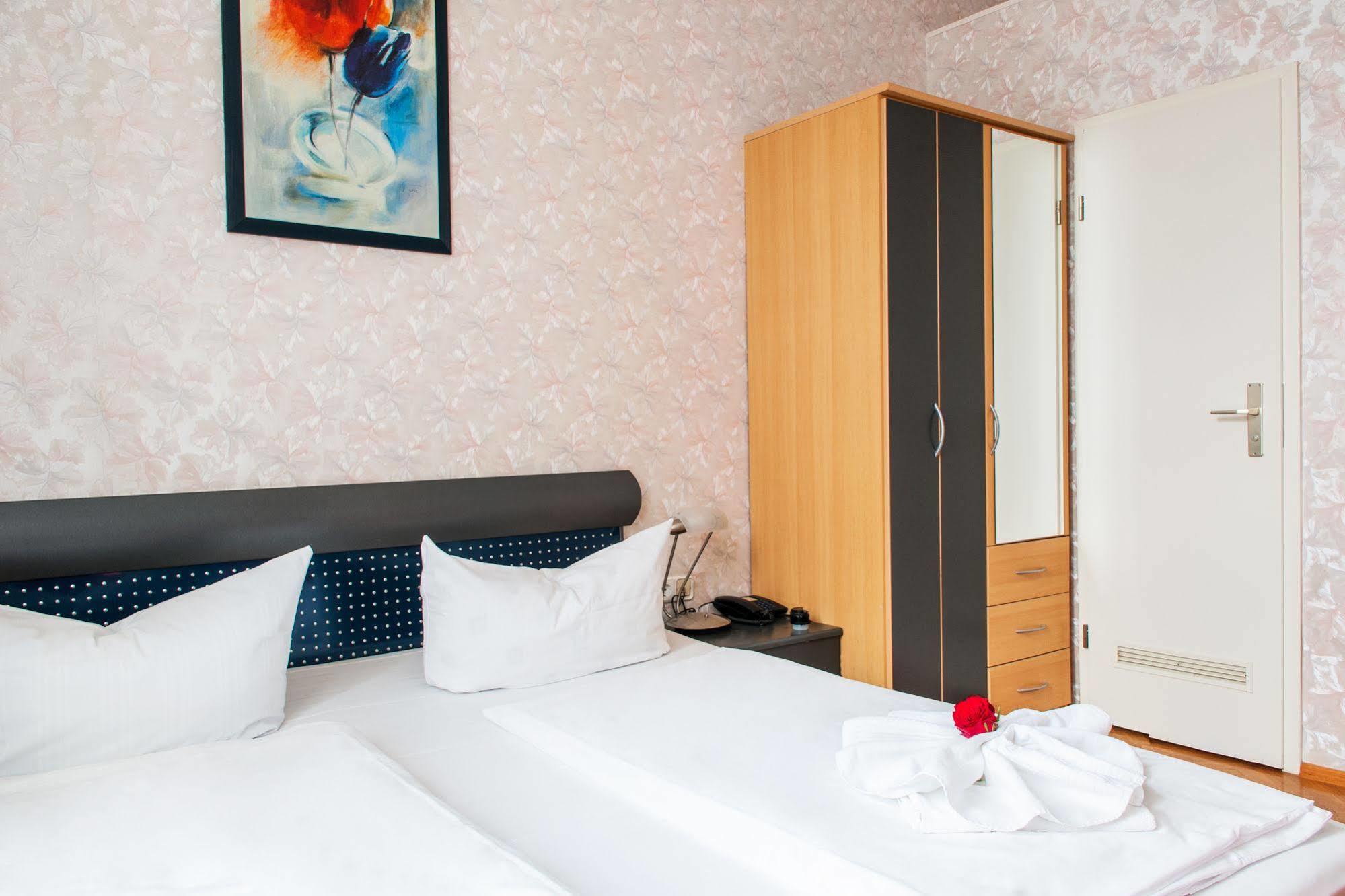 Hotel Bellevue Am Kurfürstendamm 3*