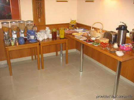 Miles Hotell 3*