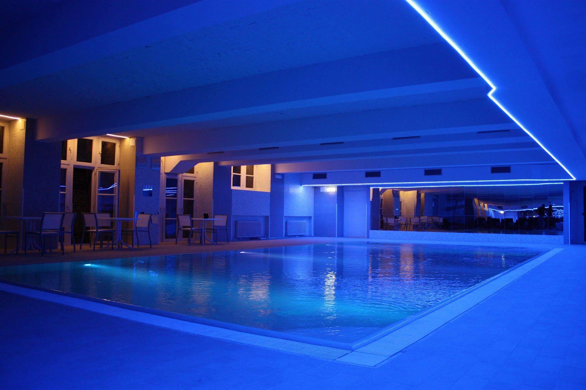 Und Hotell 3*