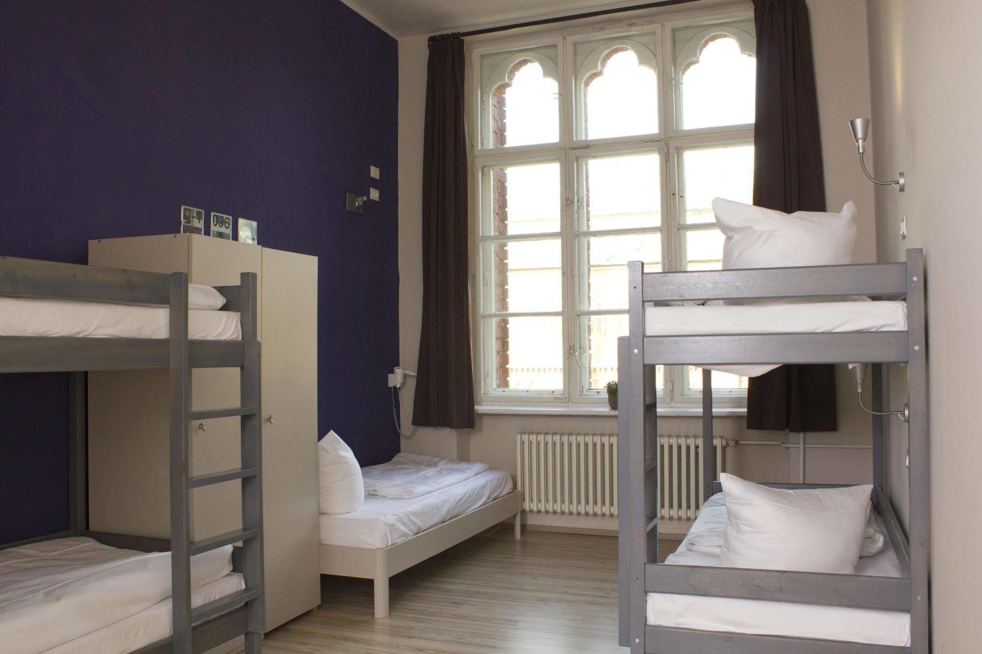 Und Hotell 3*