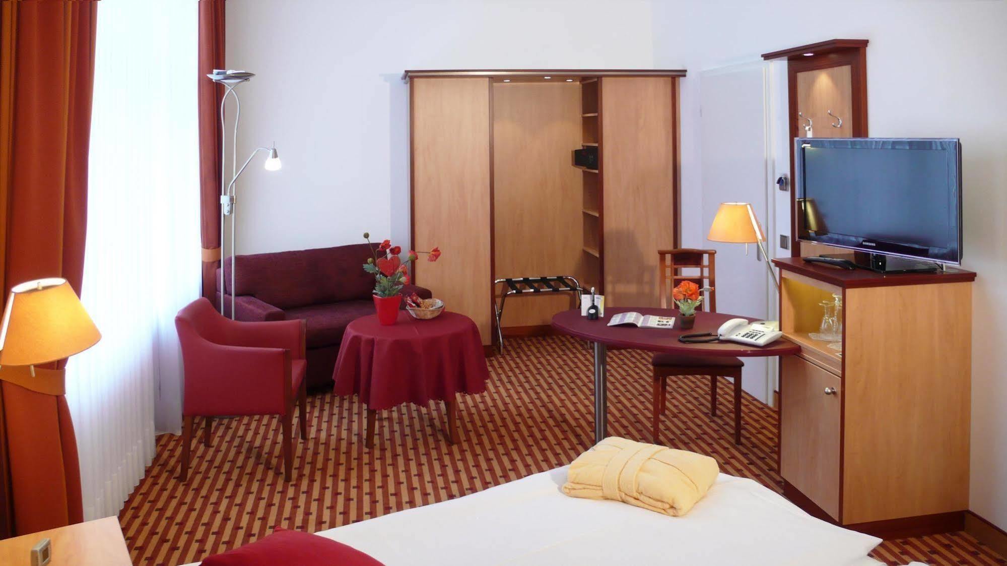 Hotel Schöneberg 3*