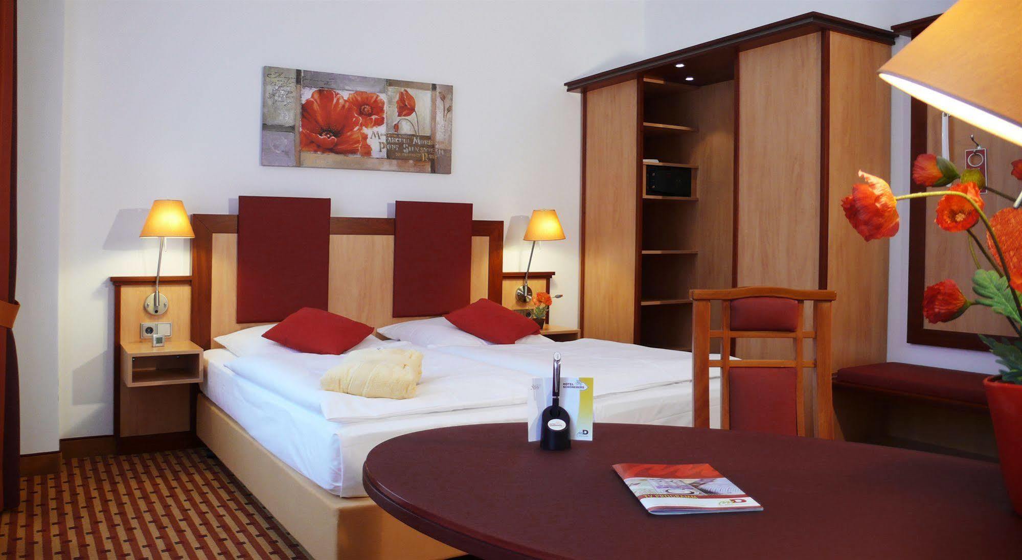 Schöneberg Hotel 3*