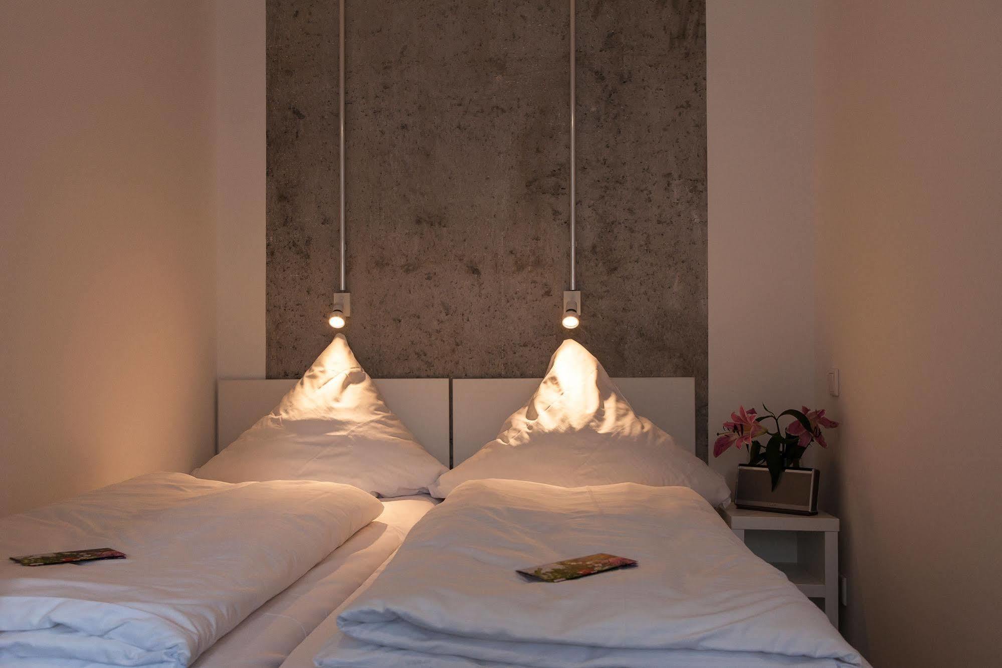 Near Brandenburg Gate - Rooms&apartments Berlin