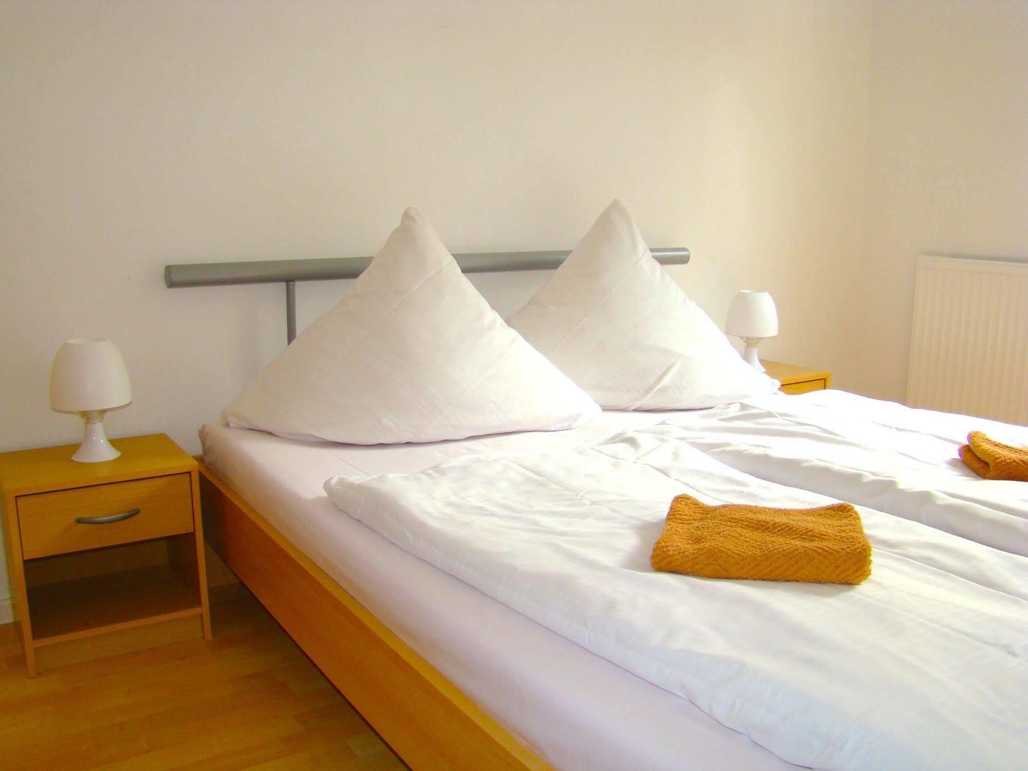 Hostel Near Brandenburg Gate - Rooms&apartments