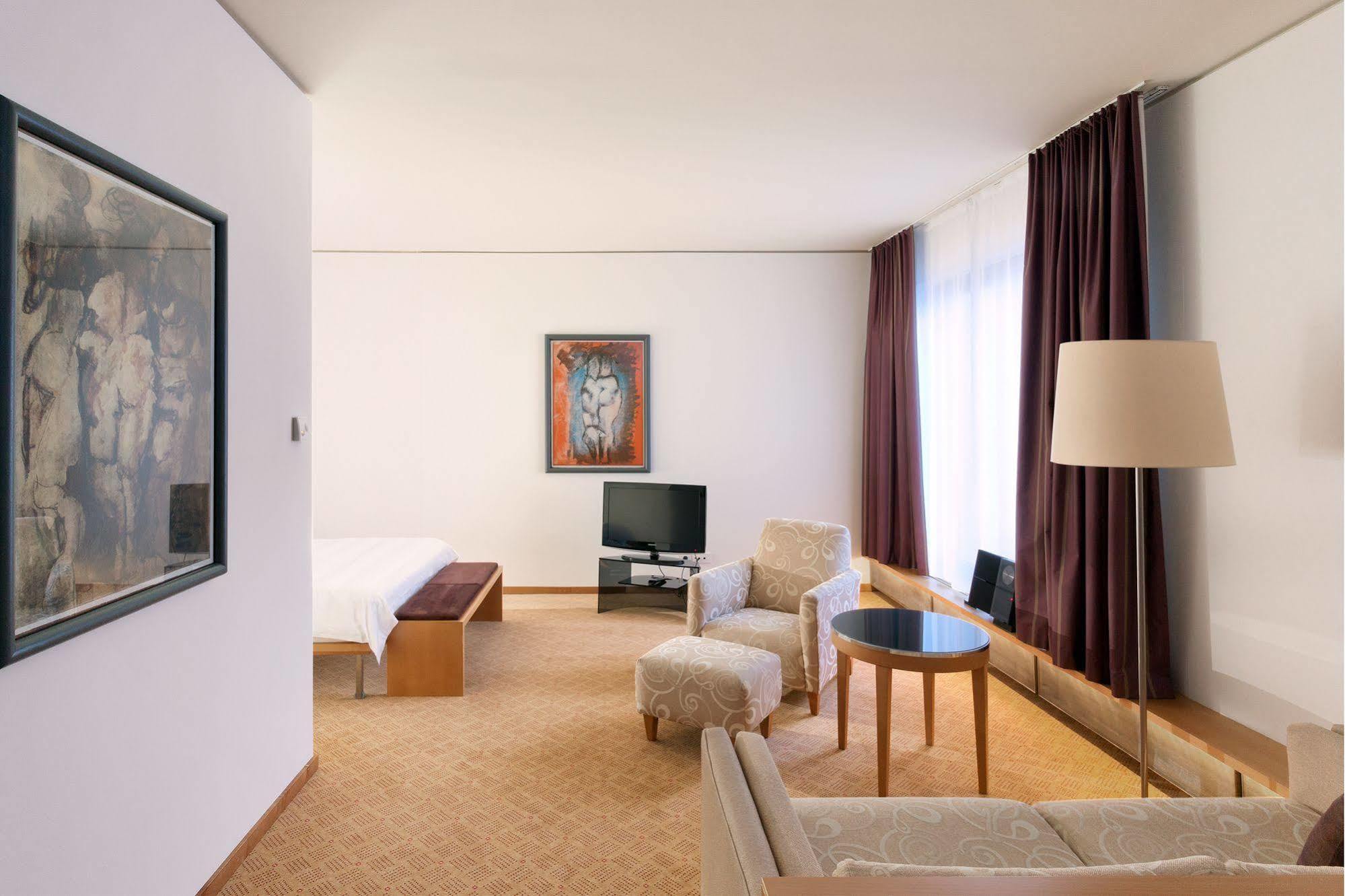Swissotel Kurfuerstendamm 5* Berlin