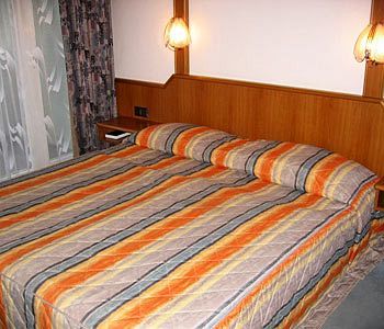 Miles Hotell 3*