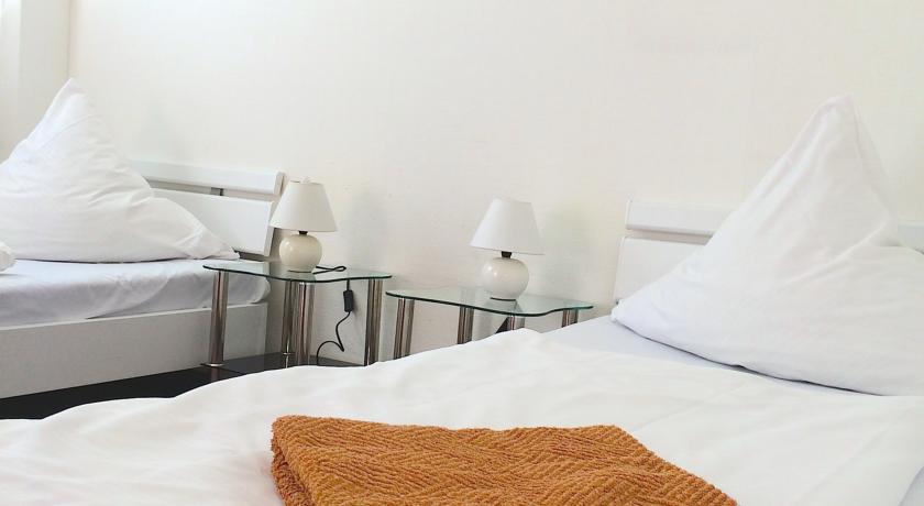 Near Brandenburg Gate - Rooms&apartments *