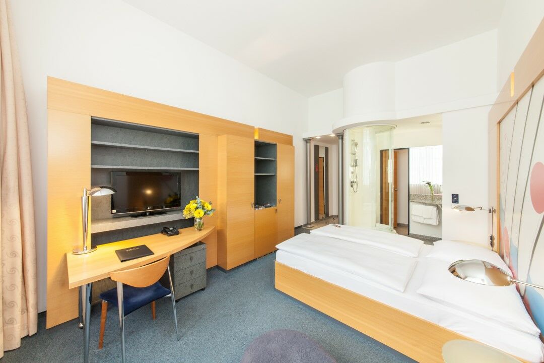 Ostbahnhof Hotell 4*