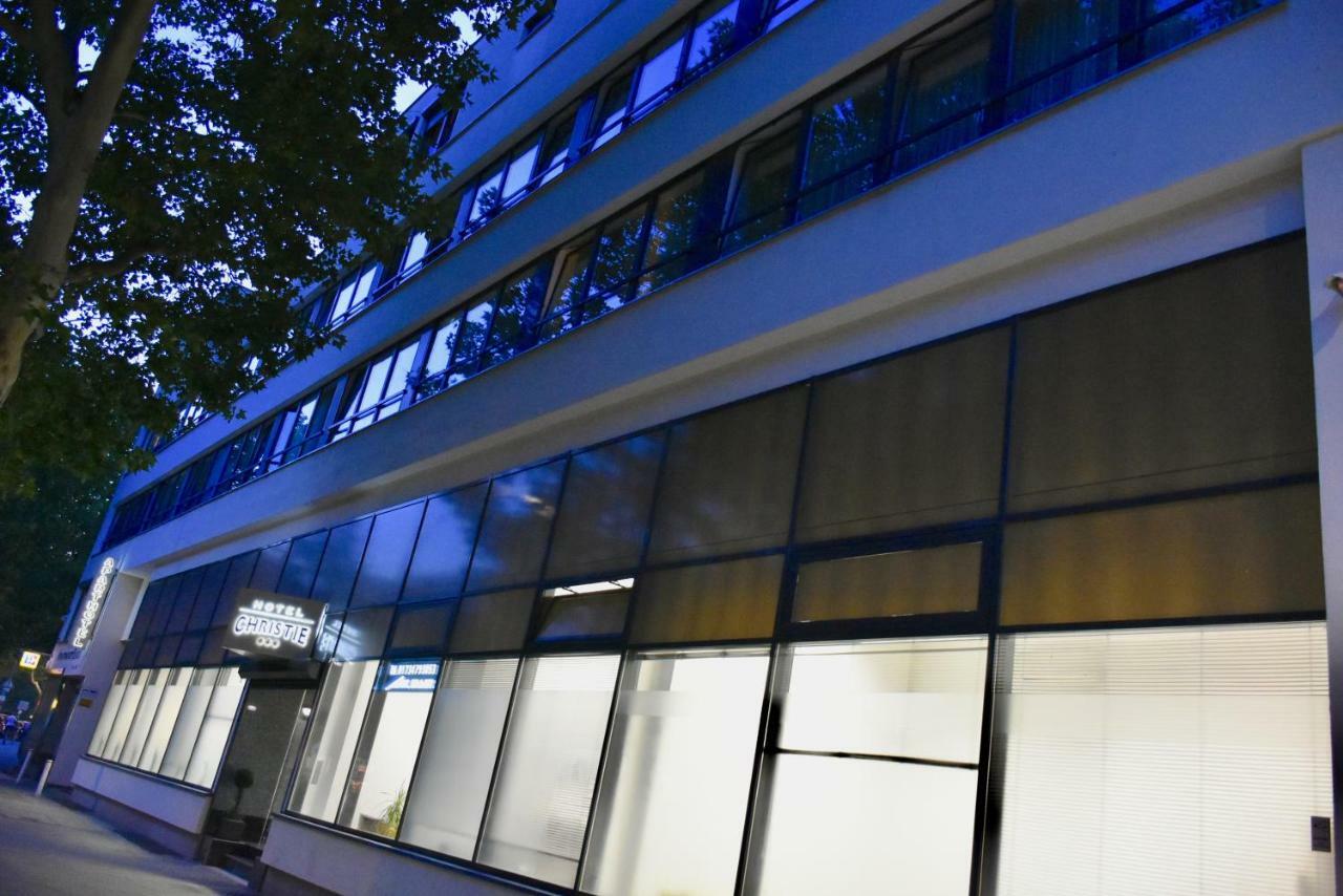 Aparthotel Christie 3*