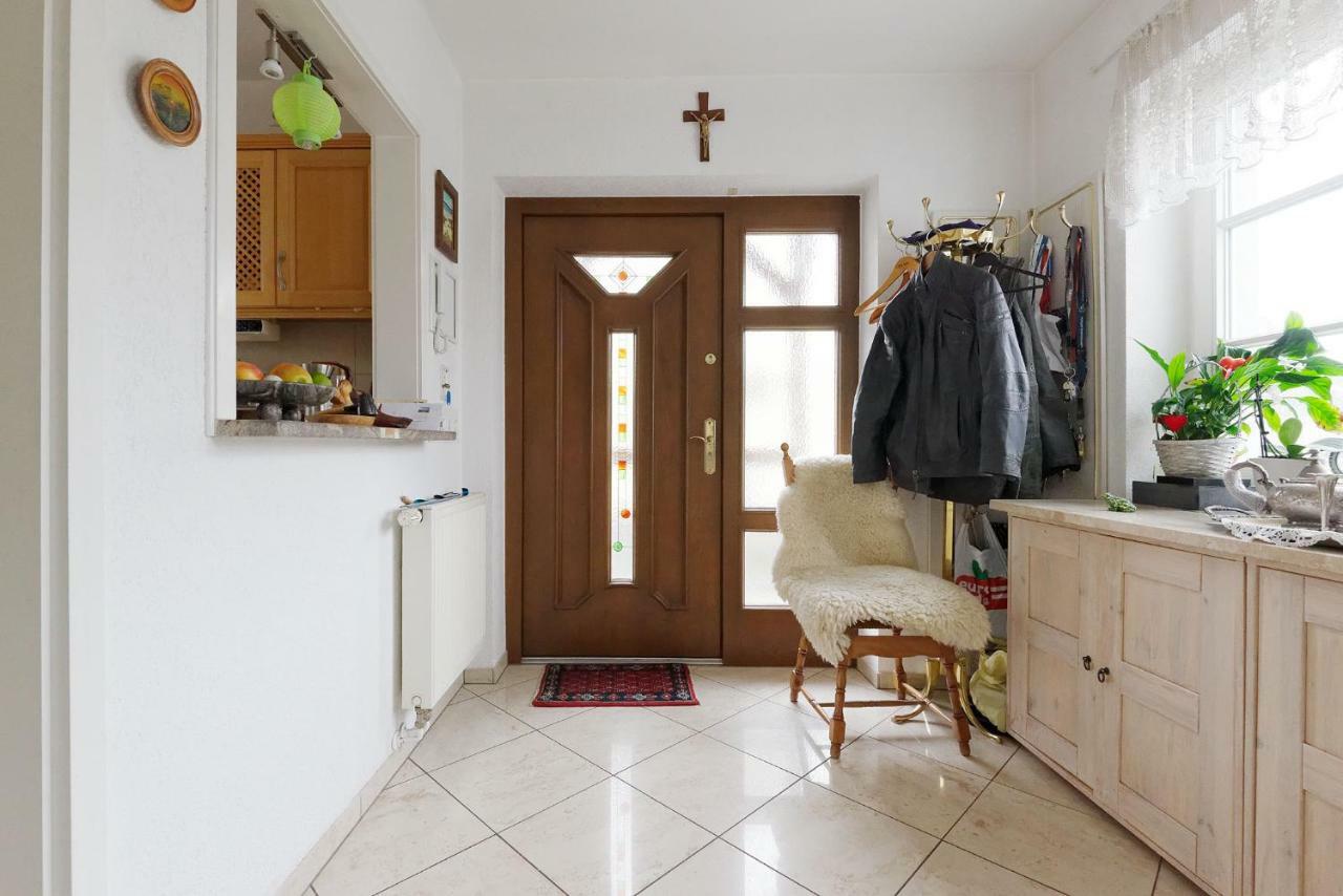 Homestay Studierzimmer Mit Bad Nahe Zentrum *