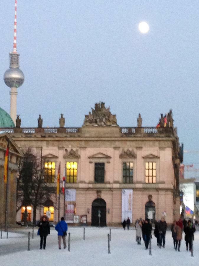 Apartment West Center Savigny Platz Berlin