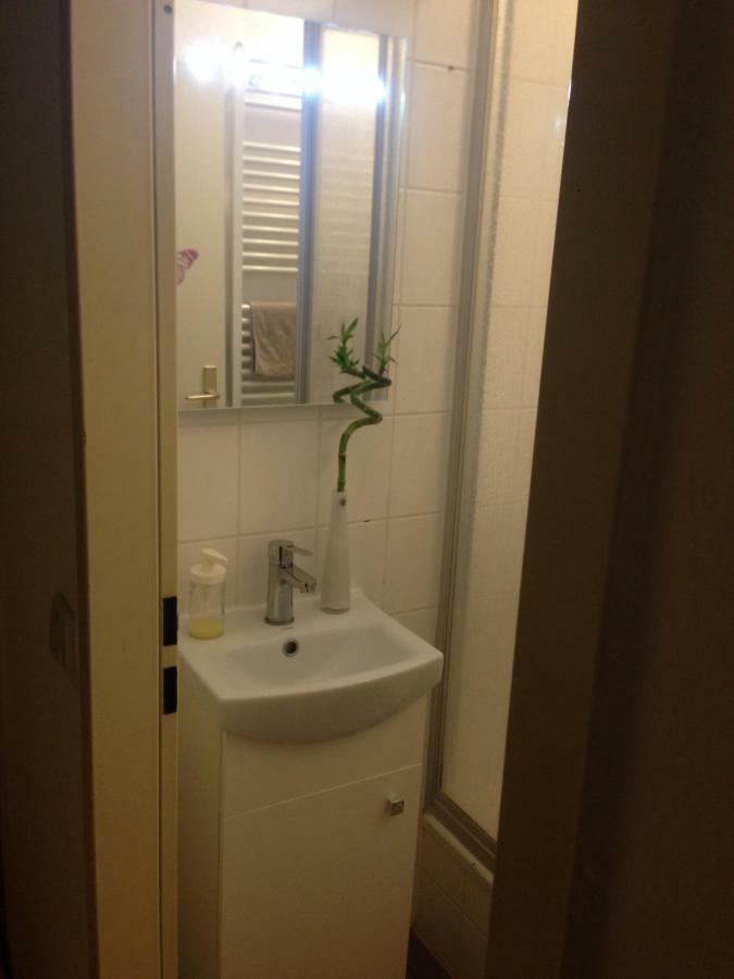 Herz Eg. Bis 3 Pers. Bei Alexanderplatz Mit Terrasse Apartment Berlin