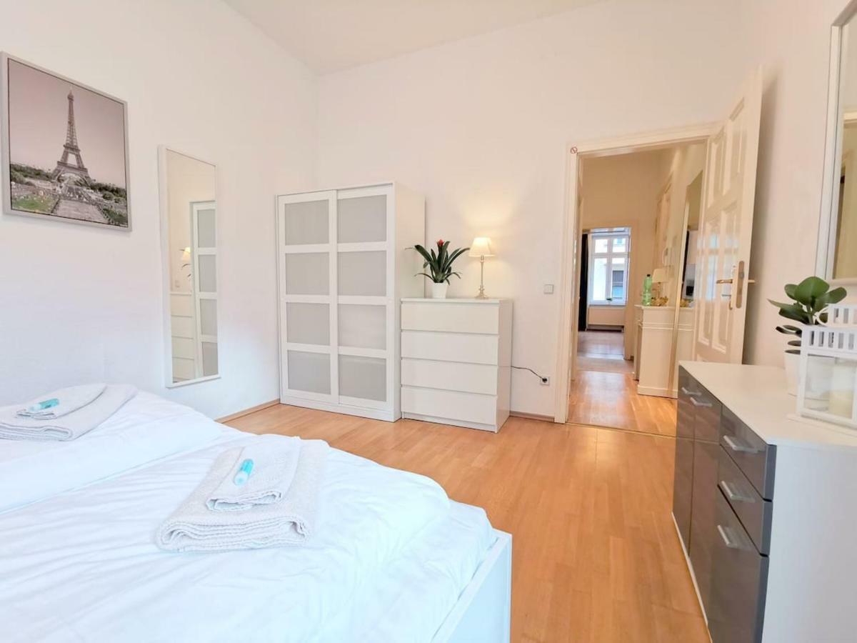 New - Charmante In Mitte-schlegelstraße Berlin