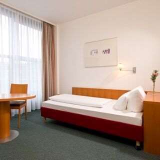 Hotell Am Borsigturm 4*