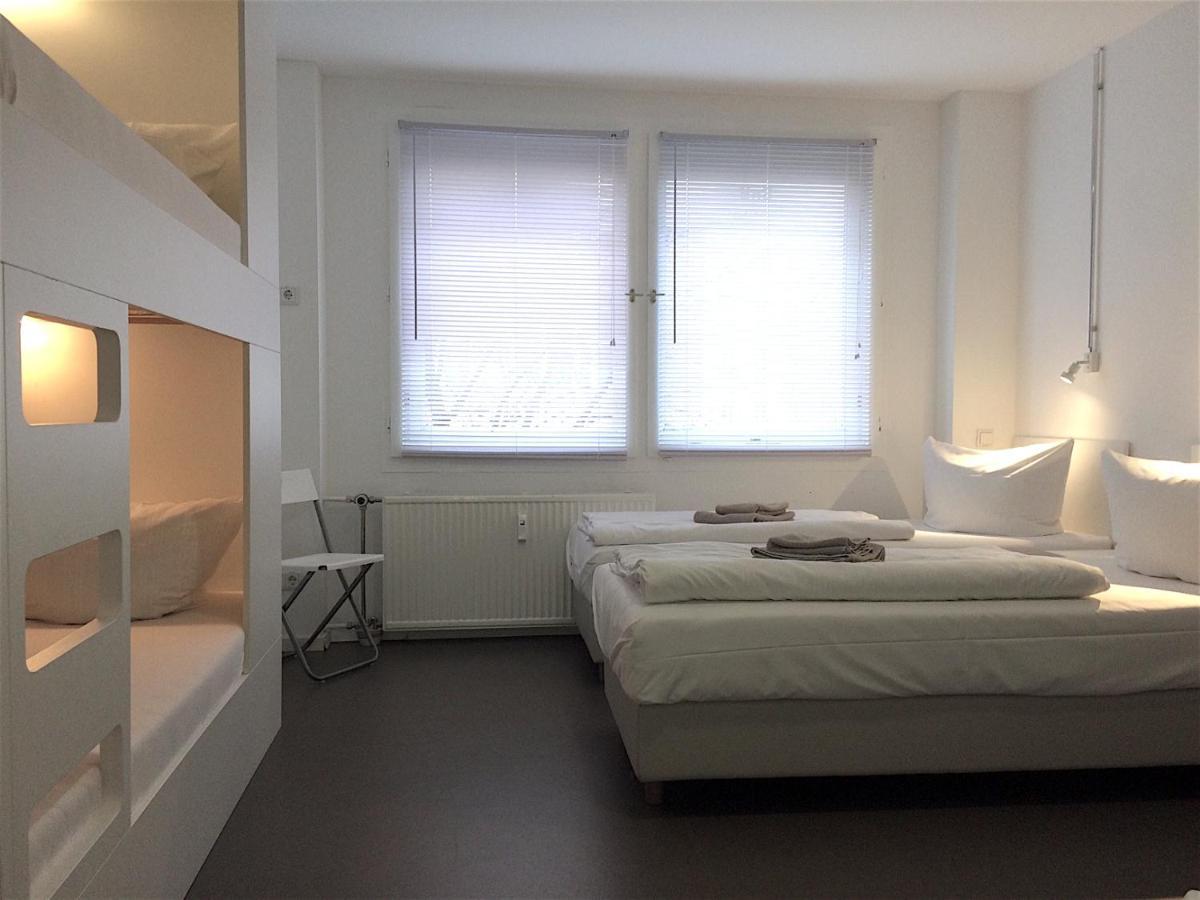 Near Brandenburg Gate - Rooms&apartments * Berlin