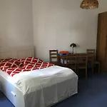 Klein App in Alt - Tegel
