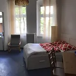 Klein App in Alt - Tegel