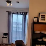 Schoenes Gesamtes Appartement Gegenueber Vom Botanischen Garten Und Nahe S Rathaus Steglitz