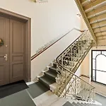 Aptc Downtown Monument4Rent Near Checkpoint Charlie
