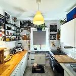 Holidayhome Apartments I Petfriendly Spaceous Apartment In Friedrichshain
