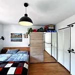 Holidayhome Apartments I Petfriendly Spaceous Apartment In Friedrichshain