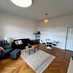 Zur Kaiserin - Im Sueden Berlins